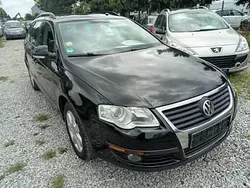 Niebieski Używany 2000 VW Passat Highline Sedan/Limuzyna | 18 900 zł