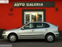 Srebrny (metalik) Używany 2001 Seat Leon Hatchback | 12 900 zł