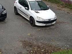 Biały Używany 1999 Peugeot 206 Hatchback | 1650 zł (Dobra cena)