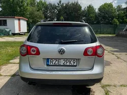 Srebrny Używany 2009 VW Passat Kombi | 10 300 zł (Uczciwa cena)