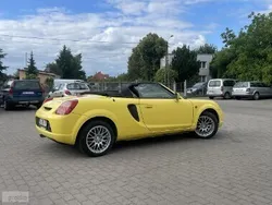 Żółty Używany 2003 Toyota MR2 Kabriolet | 15 800 zł
