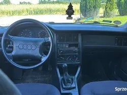 Bordowy Używany 1993 Audi 80 Sedan/Limuzyna | 3800 zł