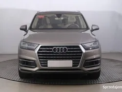 Beżowy Używany 2015 Audi Q7 SUV | 105 000 zł (Super Cena)