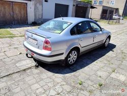 Srebrny Używany 2003 VW Passat Sedan/Limuzyna | 6500 zł (Dość drogi)