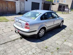 Srebrny Używany 2003 VW Passat Sedan/Limuzyna | 6500 zł (Uczciwa cena)