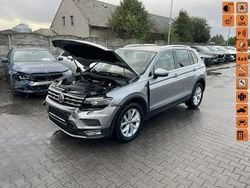 Złoty (metalik) Używany 2016 VW Tiguan Comfortline SUV | 54 900 zł