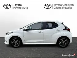Biały Używany 2024 Toyota Yaris Hybrid Style Hatchback | 94 900 zł (Uczciwa cena)