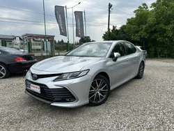 Srebrny Używany 2021 Toyota Camry Sedan/Limuzyna | 106 999 zł (Uczciwa cena)