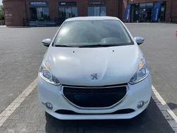 Używany 2015 Peugeot 208 Hatchback | 17 900 zł (Dobra cena)