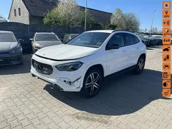 Biały (metalik, perła) Używany 2023 Mercedes GLA200 SUV | 79 900 zł