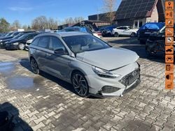 Szary Używany 2023 Hyundai i30 Kombi | 45 900 zł