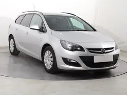 Srebrny Używany 2014 Opel Astra Kombi | 18 999 zł (Dobra cena)