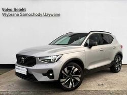 Srebrny Używany 2025 Volvo XC40 SUV | 193 900 zł (Drogi)