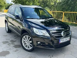 Czarny Używany 2011 VW Tiguan Team SUV | 38 998 zł (Dość drogi)