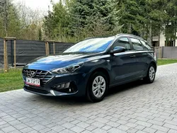Niebieski ciemny (metalik) Używany 2022 Hyundai i30 Kombi | 63 900 zł (Dość drogi)