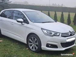 Używany 2016 Citroën C4 | 19 000 zł