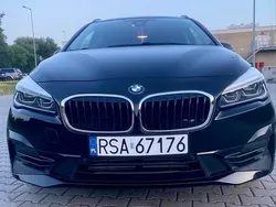 Czarny Używany 2018 BMW 218 Gran Tourer Minivan | 74 500 zł
