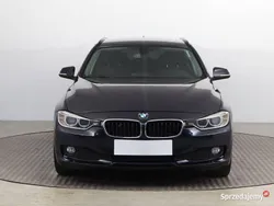 Niebieski Używany 2014 BMW 316 Kombi | 39 999 zł