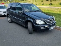 Czarny Używany 2003 Mercedes ML350 SUV | 16 500 zł