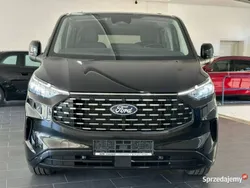 Czarny (metalik) Nowe 2024 Ford Tourneo Custom Titanium Minivan | 292 740 zł (Dość drogi)