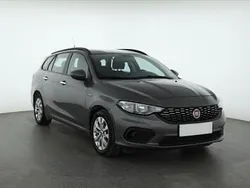 Srebrny Używany 2017 Fiat Tipo Kombi | 38 499 zł (Uczciwa cena)