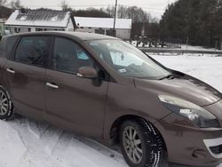 Używany 2009 Renault Scénic III Minivan | 12 000 zł (Uczciwa cena)