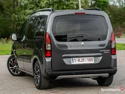 Szary Używany 2015 Peugeot Partner Tepee Minivan | 24 700 zł
