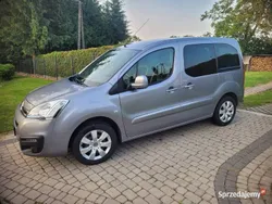 Srebrny Używany 2016 Citroën Berlingo Minivan | 29 900 zł (Dobra cena)