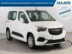 Biały Używany 2019 Opel Combo Minivan | 47 999 zł (Uczciwa cena)