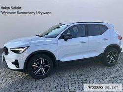 Niebieski Używany 2025 Volvo XC40 SUV | 164 900 zł