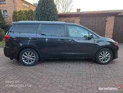 Używany 2018 Kia Sedona 2 Minivan | 65 000 zł