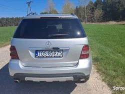 Srebrny Używany 2005 Mercedes ML350 SUV | 31 500 zł
