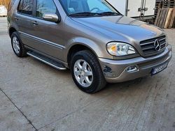 Żółtozłoty Używany 2004 Mercedes ML500 SUV | 19 000 zł
