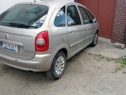 Brązowy Używany 2001 Citroën Xsara Picasso Minivan | 4000 zł (Drogi)