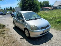 Srebrny Używany 2000 Toyota Yaris Hatchback | 2700 zł (Uczciwa cena)