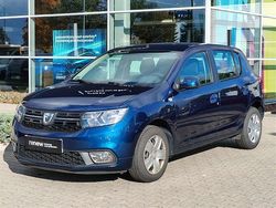Niebieski Używany 2018 Dacia Sandero Lauréate Hatchback | 27 900 zł (Uczciwa cena)