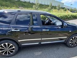 Czarny Używany 2011 Nissan Qashqai +2 SUV | 32 000 zł (Dość drogi)