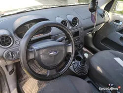 Czarny Używany 2002 Ford Fiesta Hatchback | 2500 zł