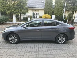 Inny kolor Używany 2017 Hyundai Elantra Sedan/Limuzyna | 64 999 zł