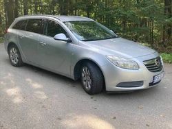 Srebrny Używany 2010 Opel Insignia Kombi | 25 500 zł (Drogi)