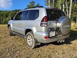 Srebrny Używany 2004 Toyota Land Cruiser SUV | 46 900 zł (Uczciwa cena)