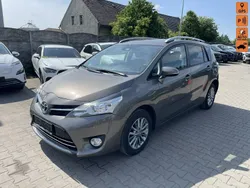 Grafitowy (metalik, perła) Używany 2017 Toyota Verso Minivan | 42 900 zł