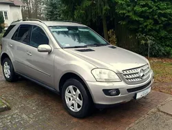 Złoty Używany 2008 Mercedes ML320 AMG SUV | 25 970 zł