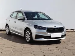 Srebrny Używany 2023 Skoda Fabia Hatchback | 49 499 zł (Uczciwa cena)