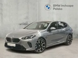 Szary skyscraper metalizowany Używany 2024 BMW 120 Shadowline Hatchback | 194 900 zł