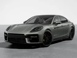 Aventurine green metallic Nowe 2024 Porsche Panamera Turbo E-Hybrid Sedan/Limuzyna | 1 305 400 zł