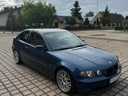 Niebieski Używany 2002 BMW 325 Hatchback | 14 900 zł