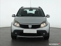 Srebrny Używany 2010 Dacia Sandero Hatchback | 15 999 zł (Uczciwa cena)