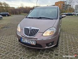 Używany 2008 Lancia Musa Minivan | 6999 zł