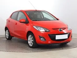 Czerwony Używany 2011 Mazda 2 Hatchback | 19 999 zł (Uczciwa cena)